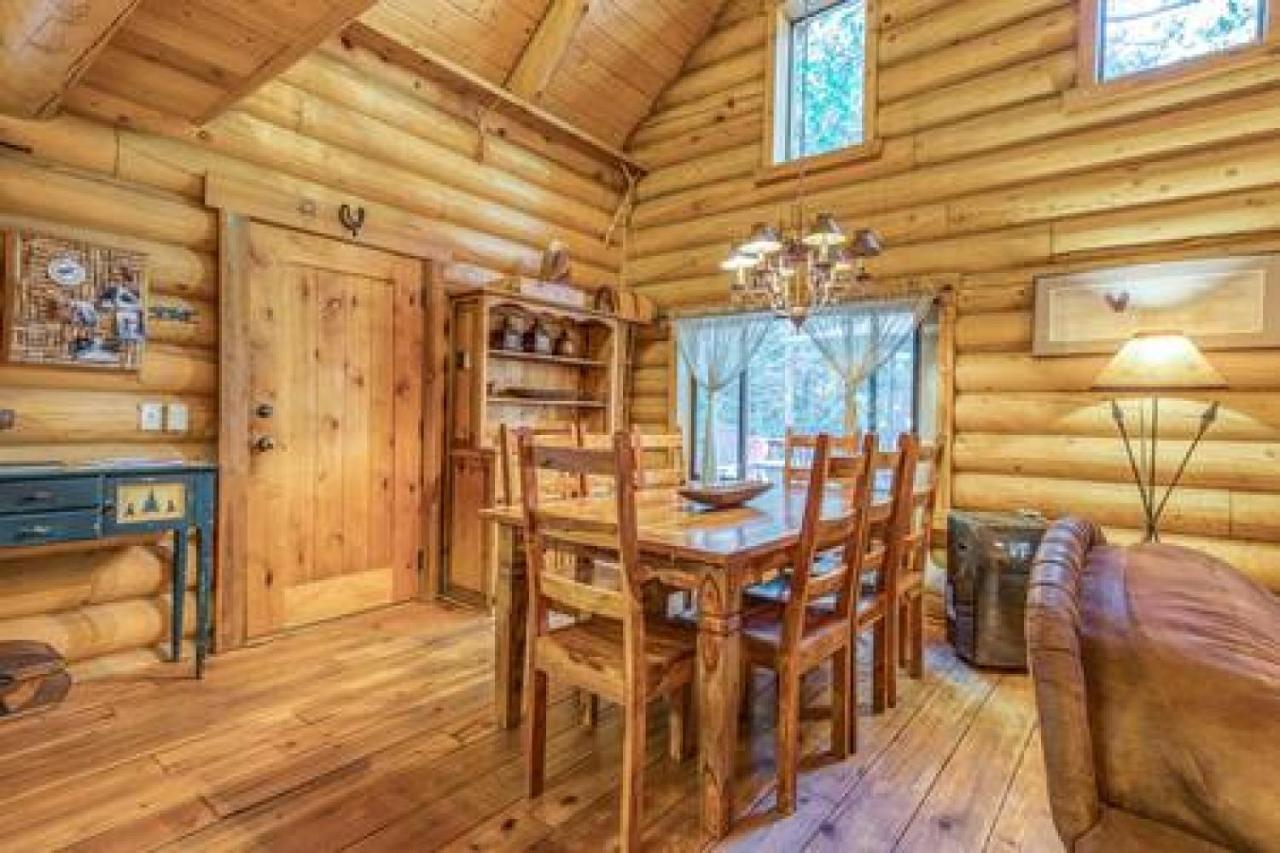 Eagles Nest - Natural Log Cabin With Guest House Idyllwild Eksteriør billede