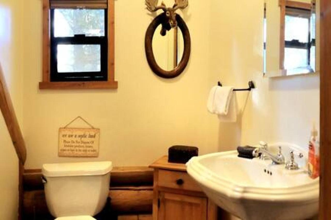 Eagles Nest - Natural Log Cabin With Guest House Idyllwild Eksteriør billede